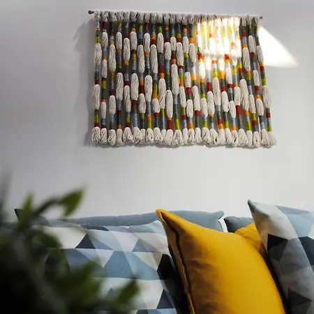 Cozy Near The Center Apartment *